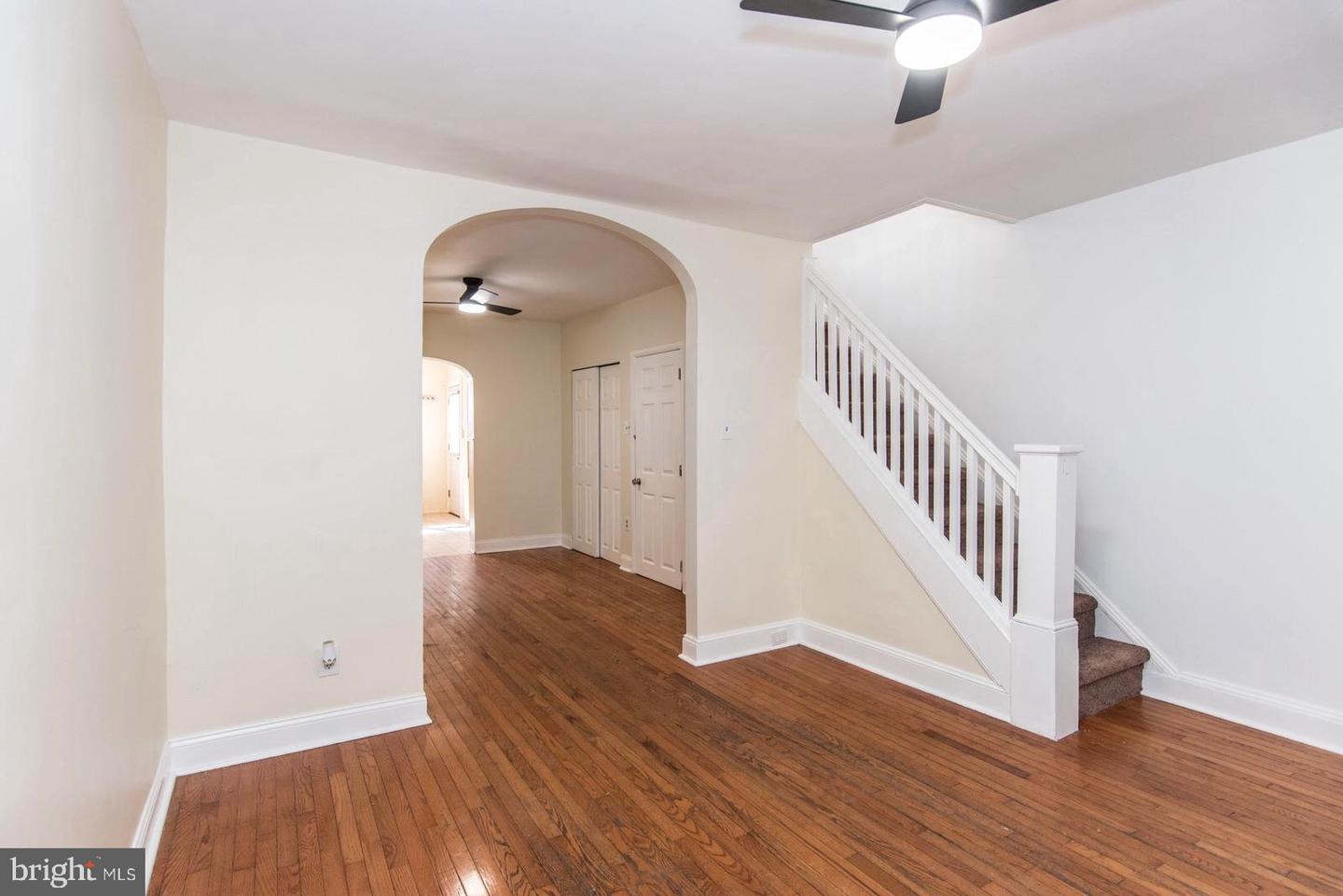 3123 Edgemont St Property Photo 6