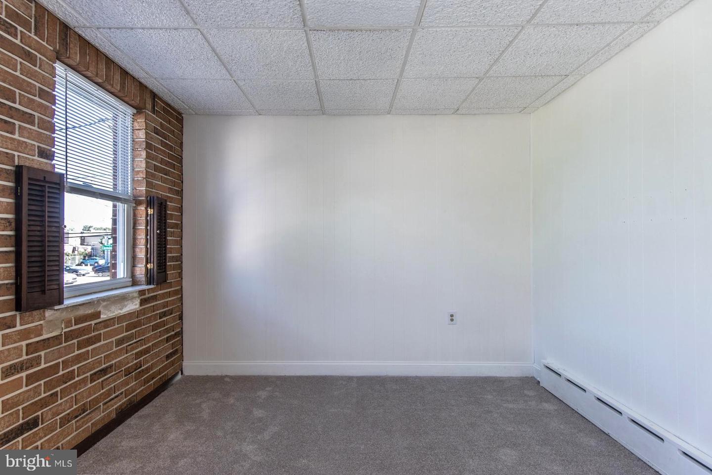 3123 Edgemont St Property Photo 23
