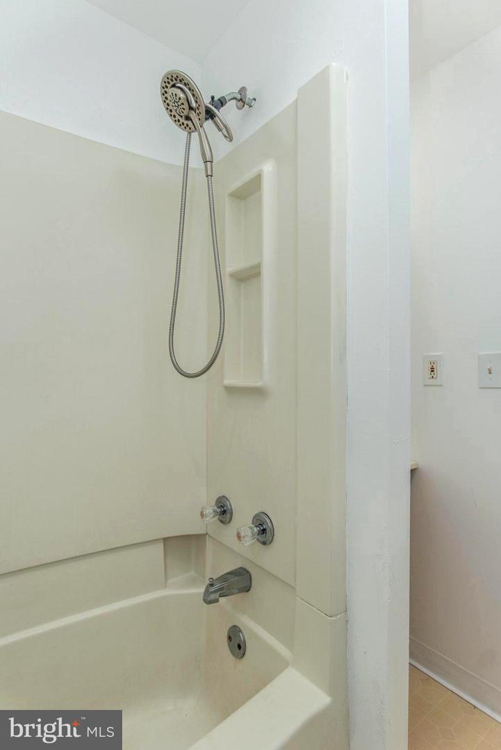 3123 Edgemont St Property Photo 29