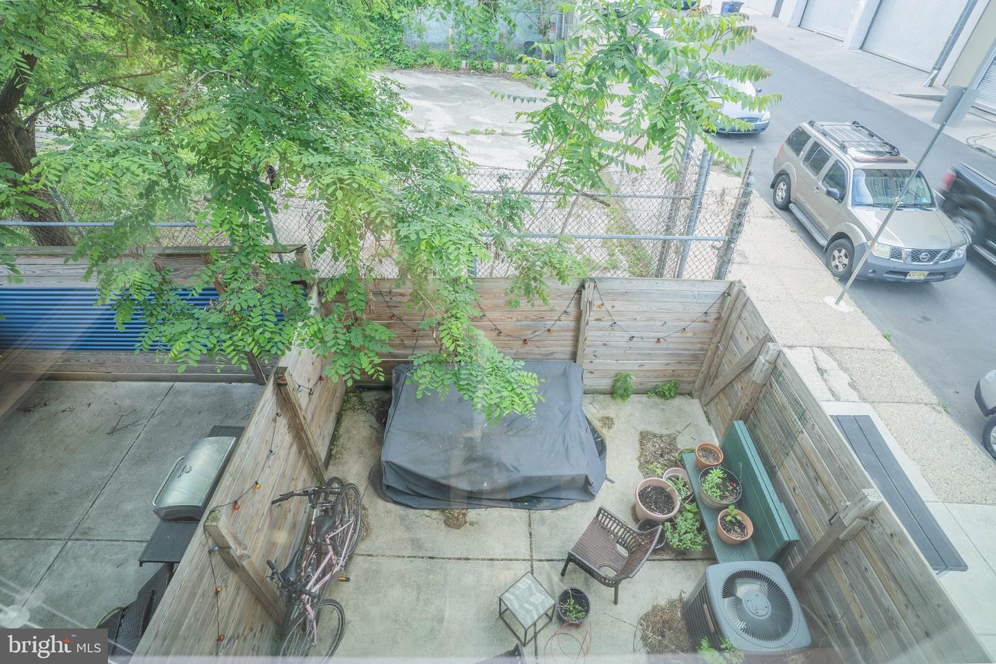2942 W Master St Property Photo 10