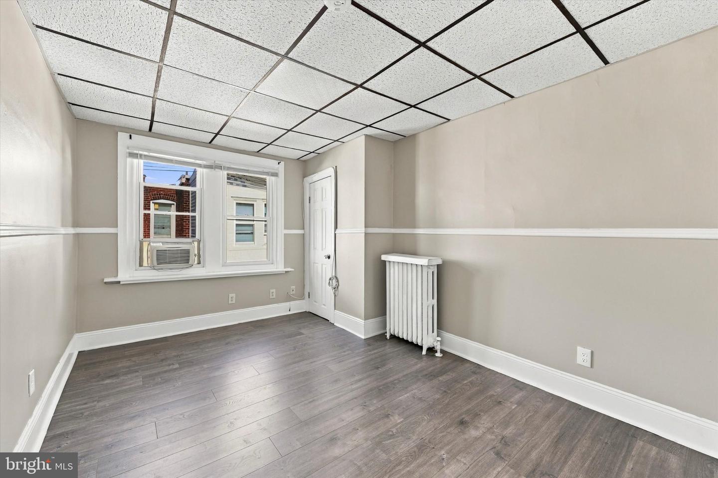 4735 Loring St Property Photo 9