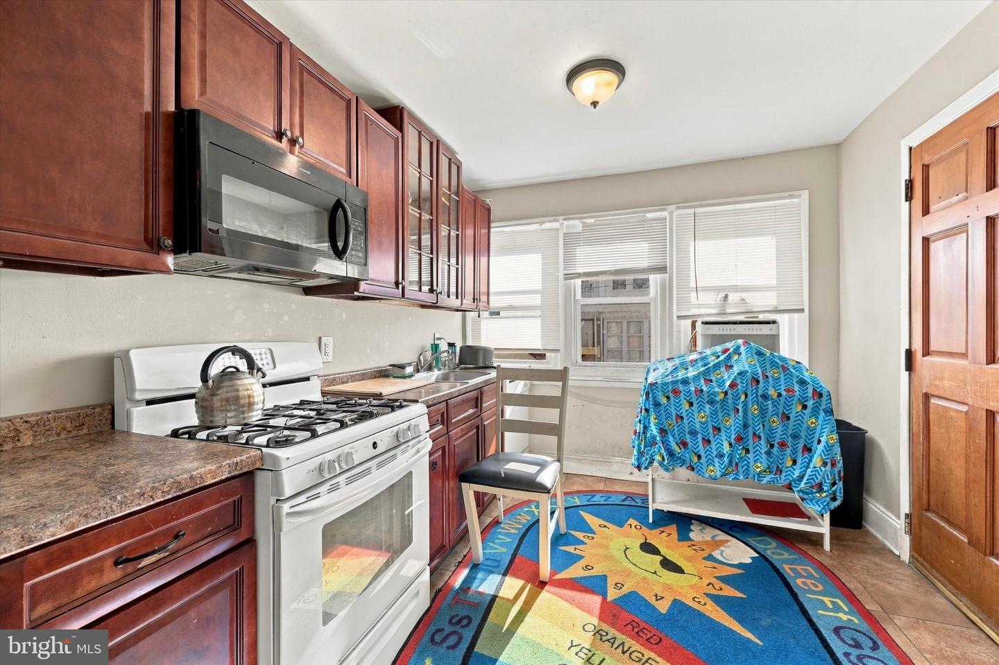 4735 Loring St Property Photo 12