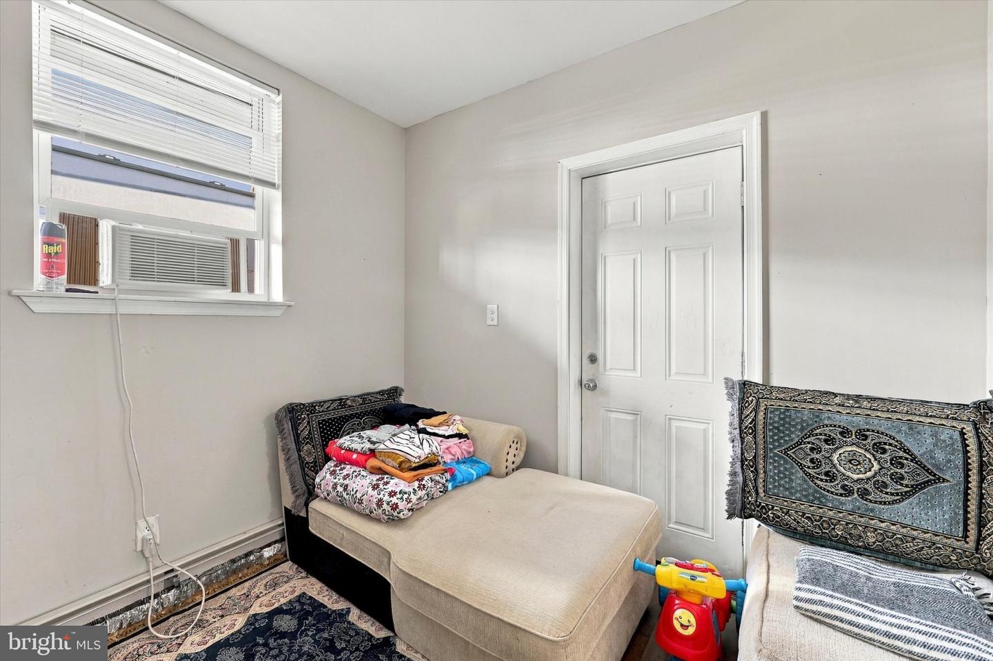 4735 Loring St Property Photo 17