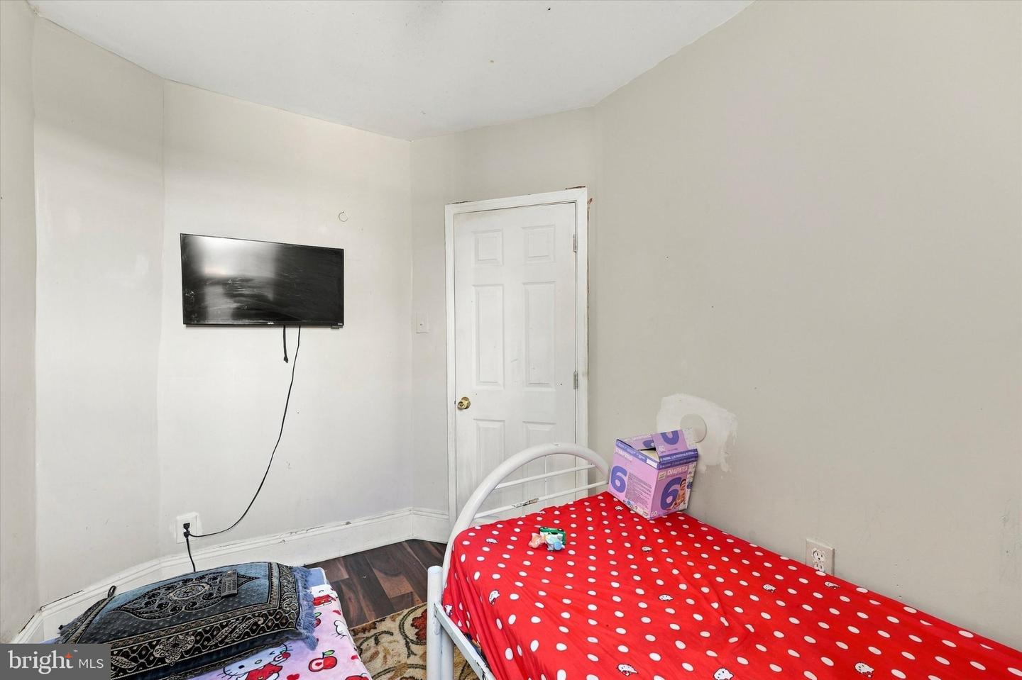 4735 Loring St Property Photo 27