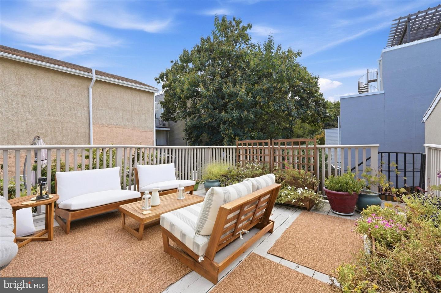 212 W Wildey St Property Photo 24