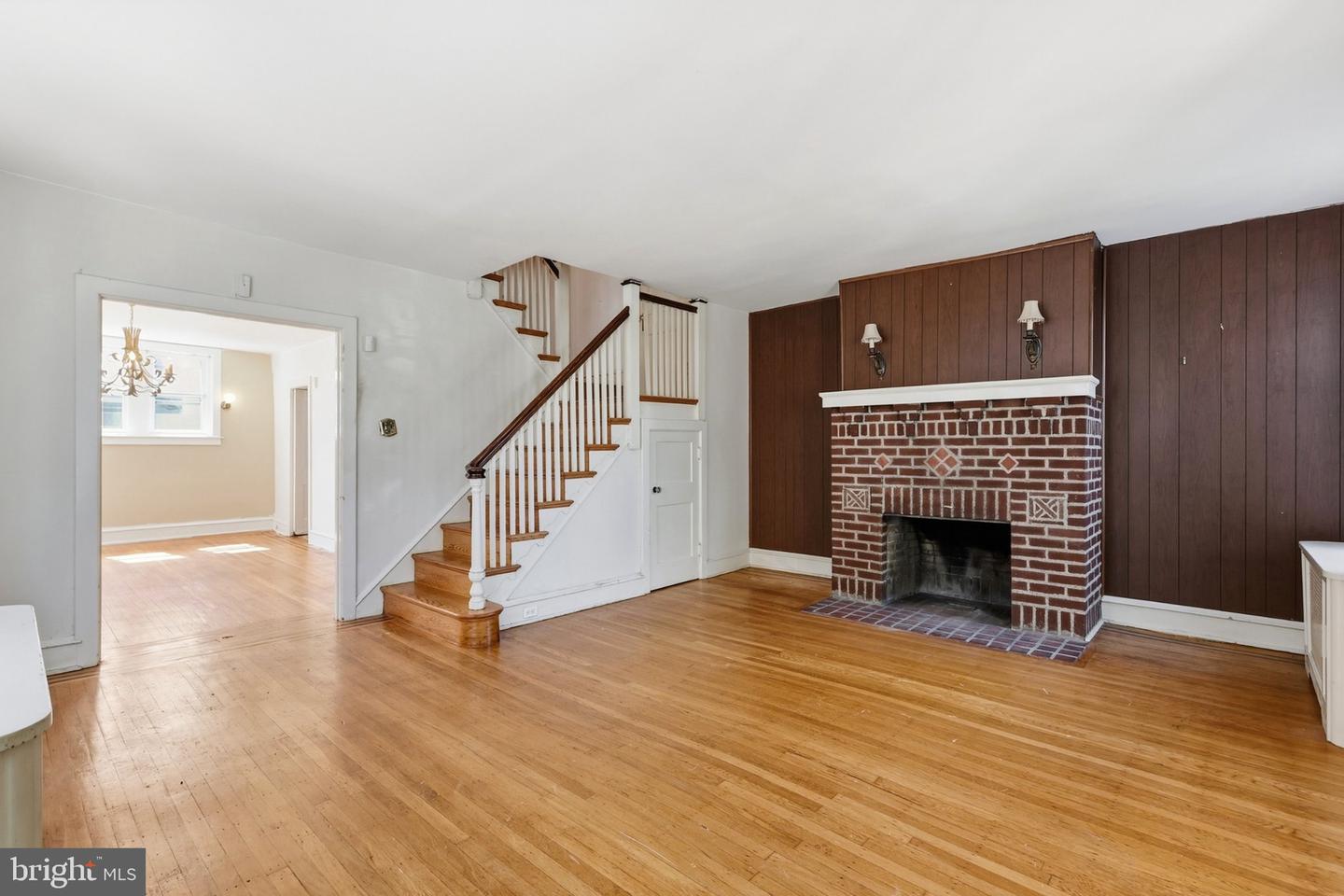 1210 Haworth St Property Photo 6
