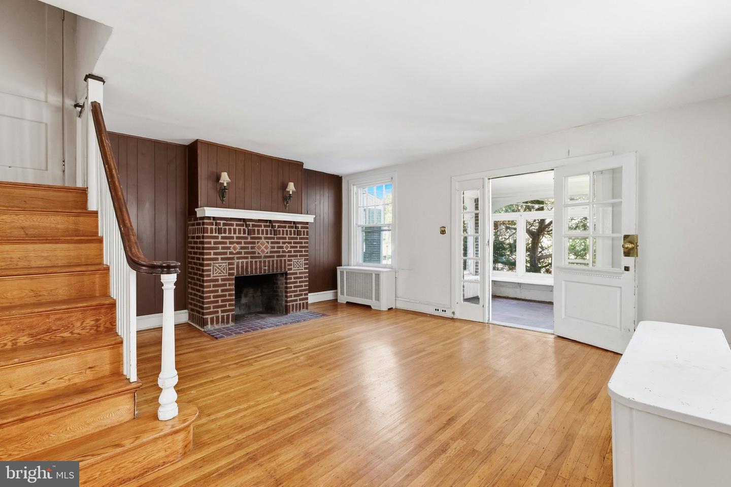 1210 Haworth St Property Photo 7