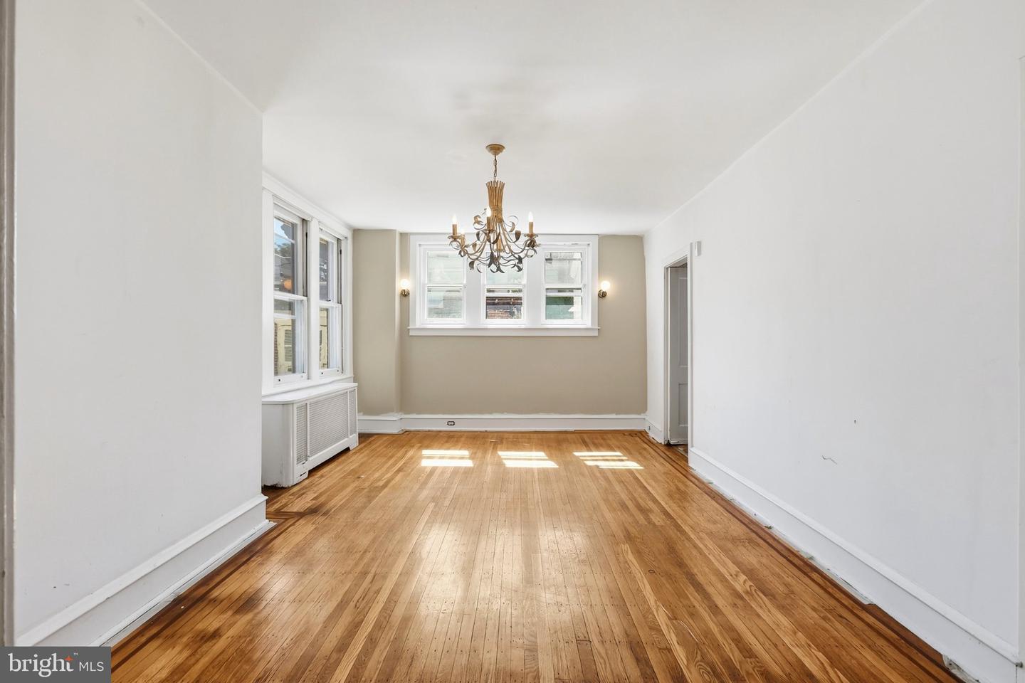 1210 Haworth St Property Photo 8