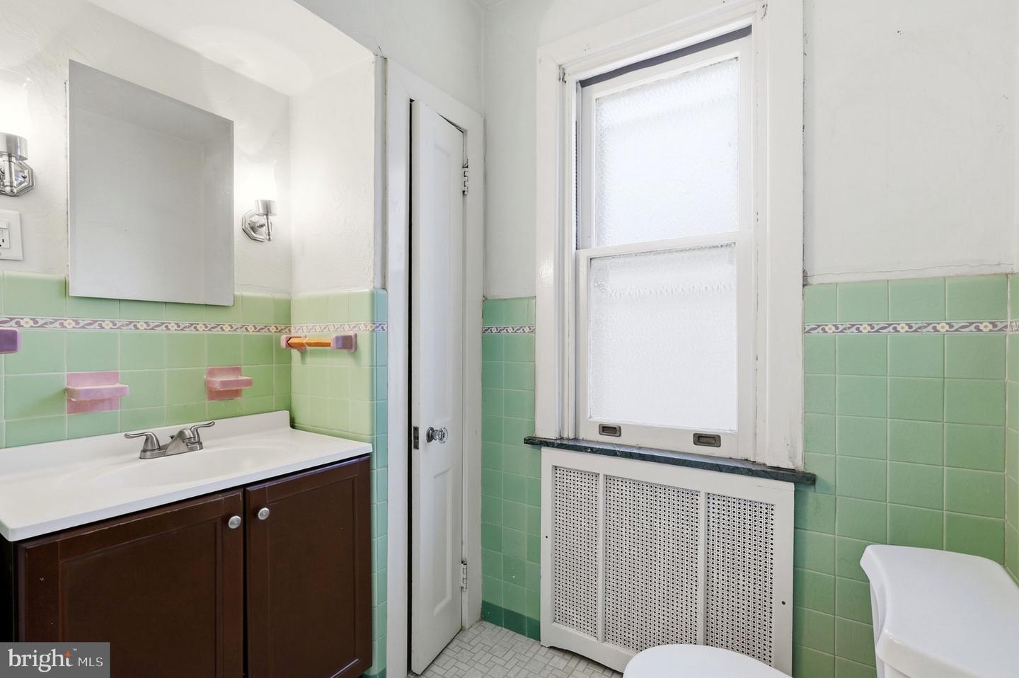1210 Haworth St Property Photo 18