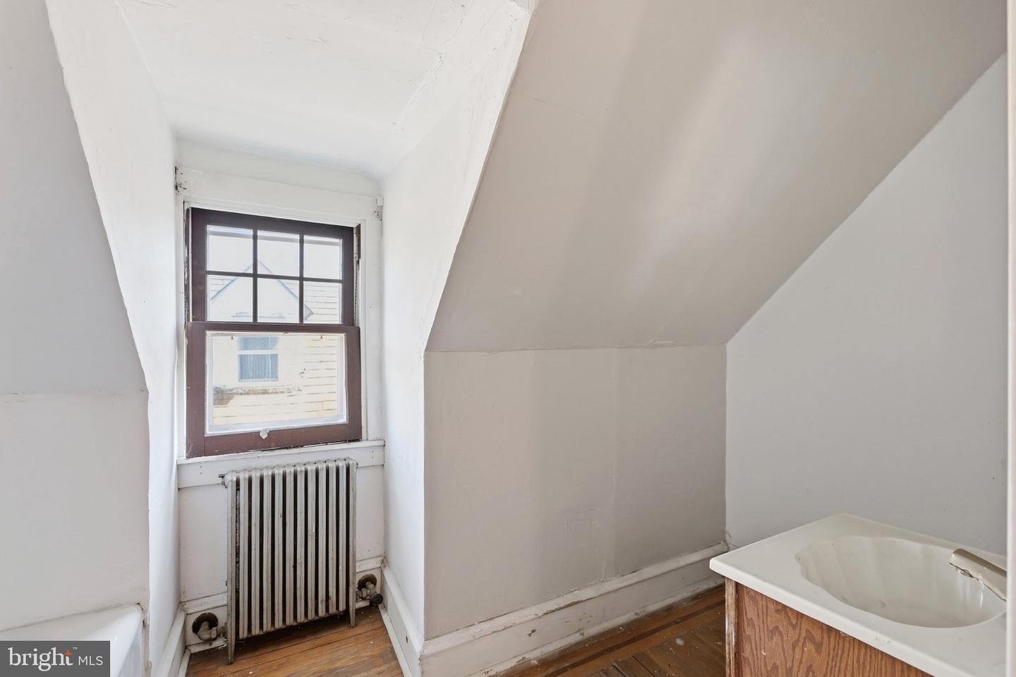 1210 Haworth St Property Photo 25