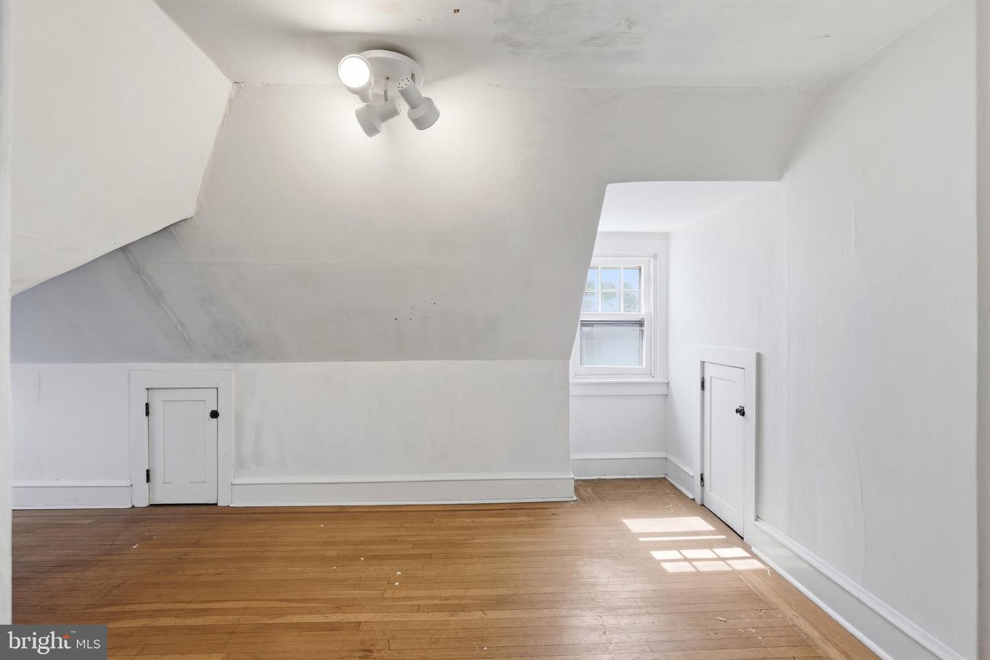 1210 Haworth St Property Photo 27