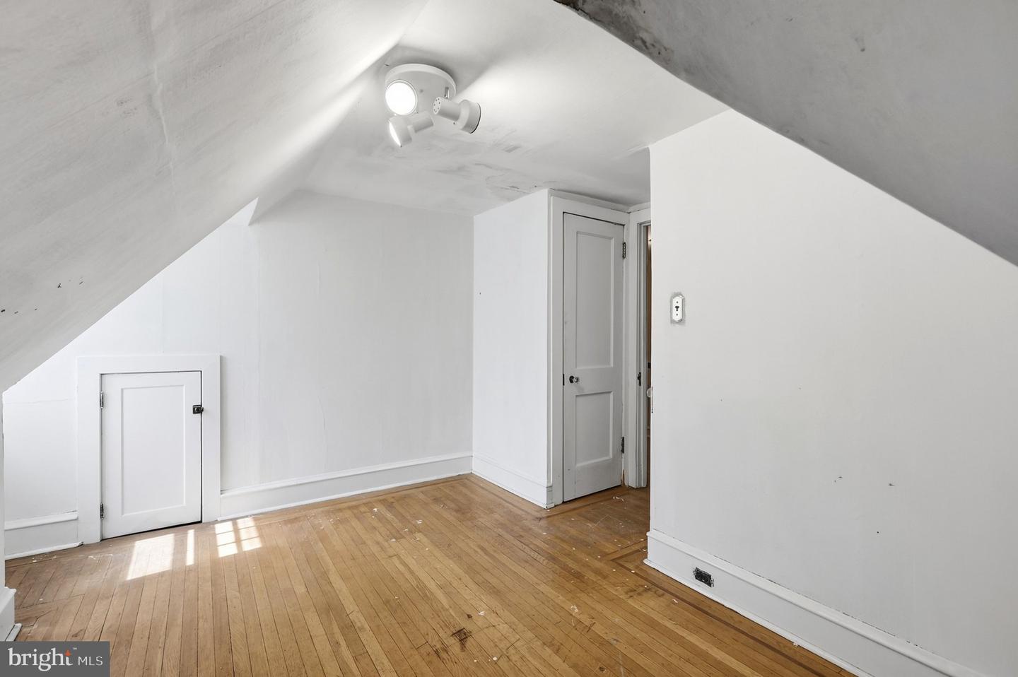 1210 Haworth St Property Photo 31