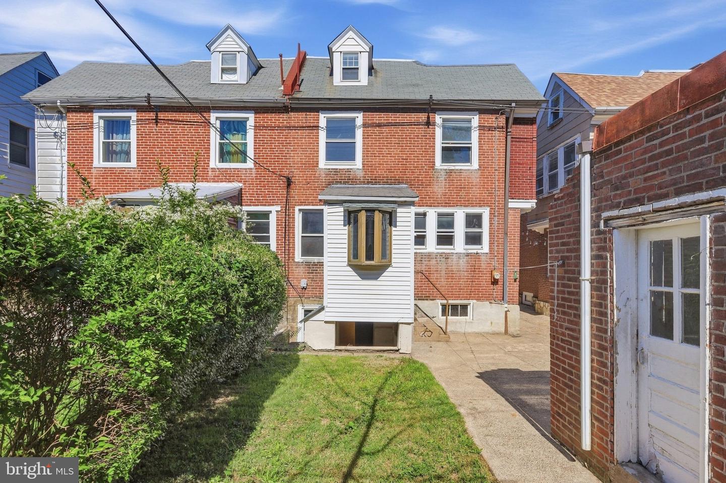 1210 Haworth St Property Photo 38