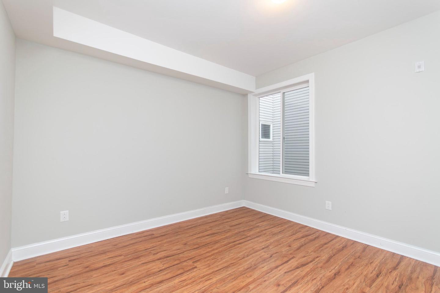 1222 N 7th St #bldg E Unit 2 Property Photo 6