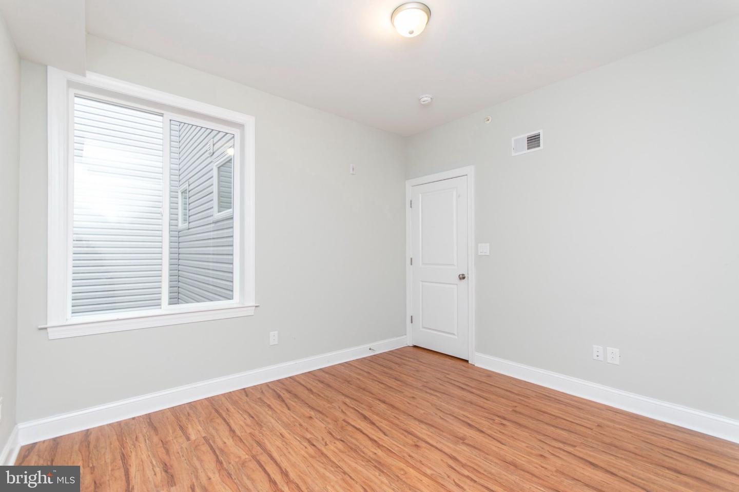 1222 N 7th St #bldg E Unit 2 Property Photo 10