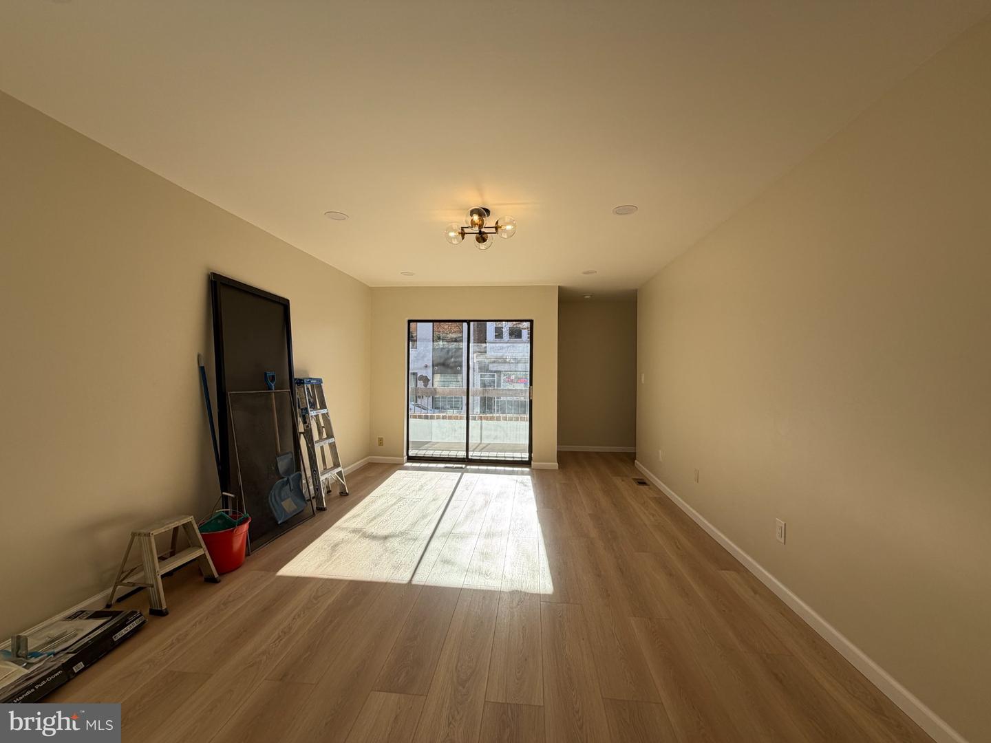 1109 South St #b Property Photo 9
