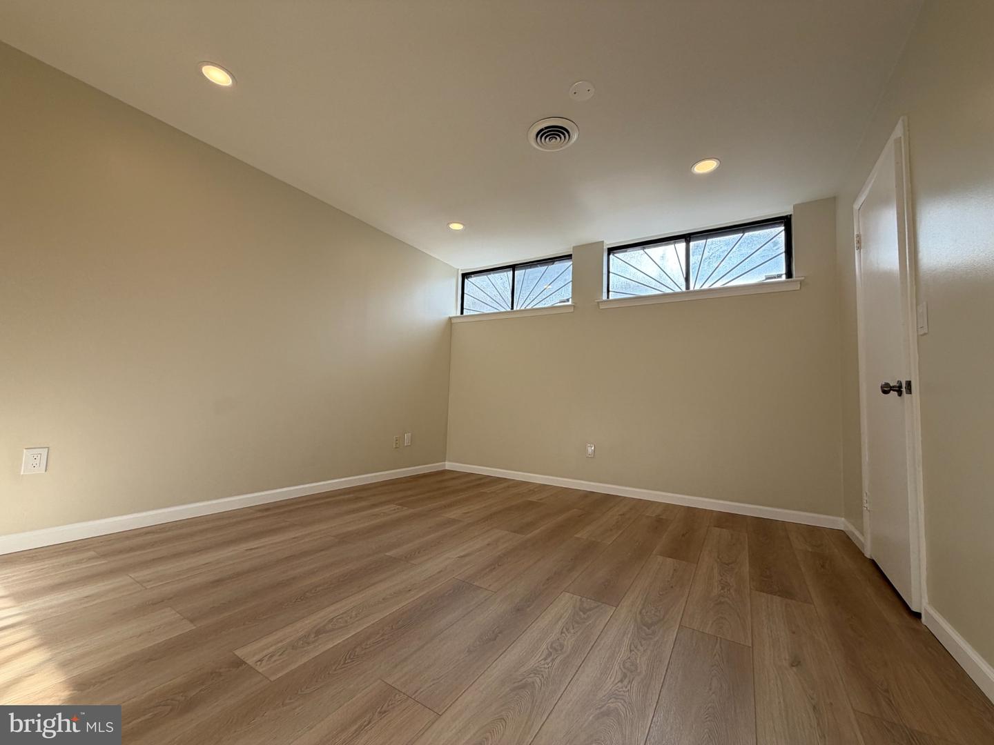 1109 South St #b Property Photo 11