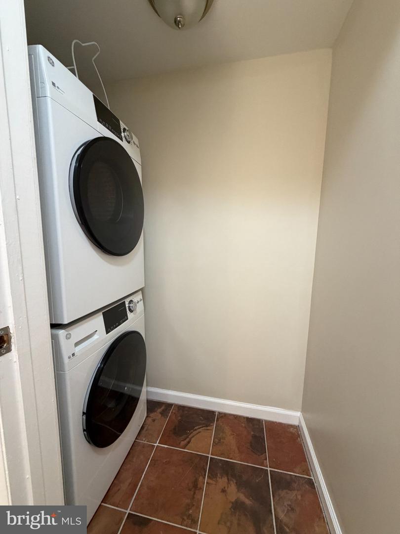 1109 South St #b Property Photo 18