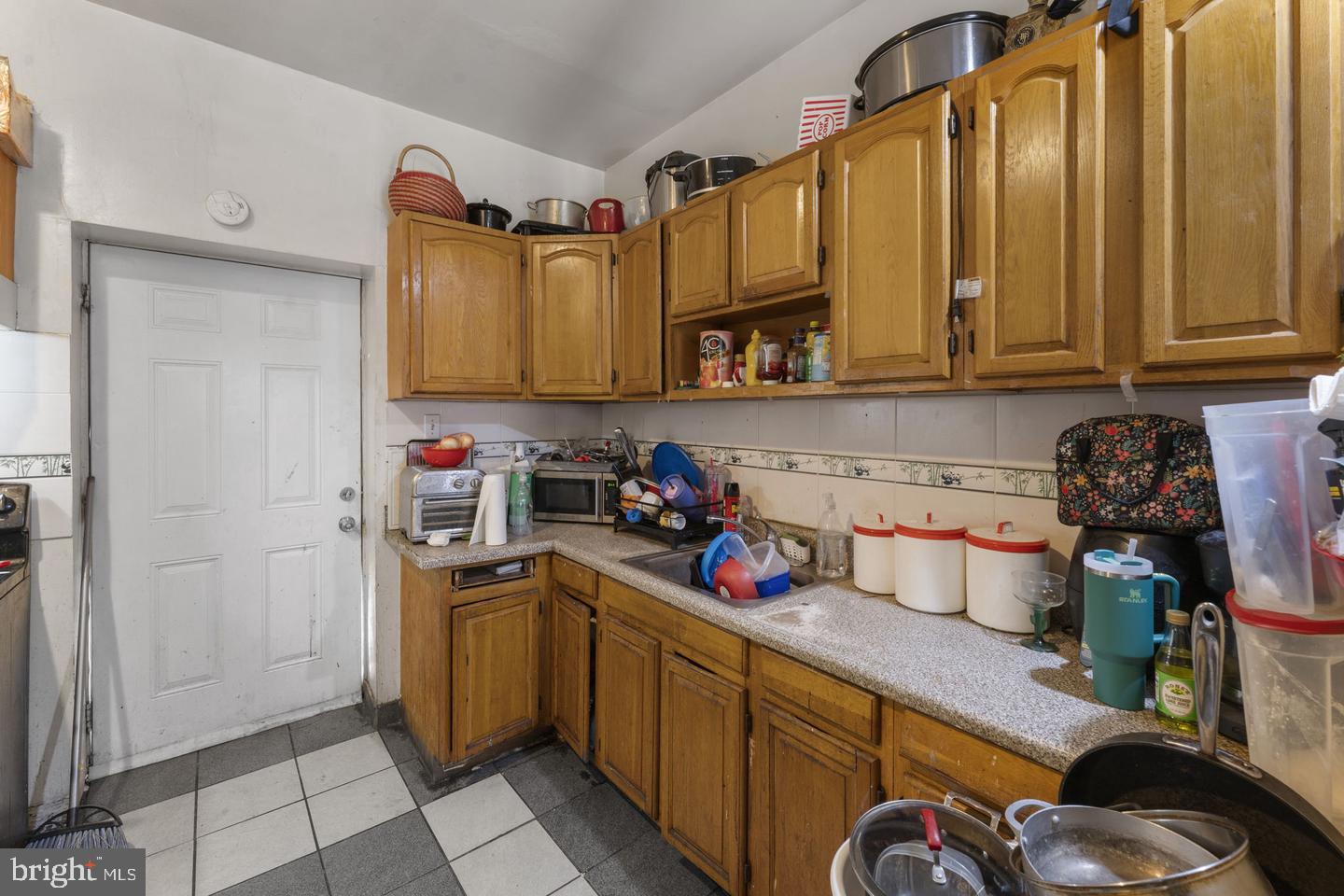 1848 Point Breeze Ave Property Photo 13