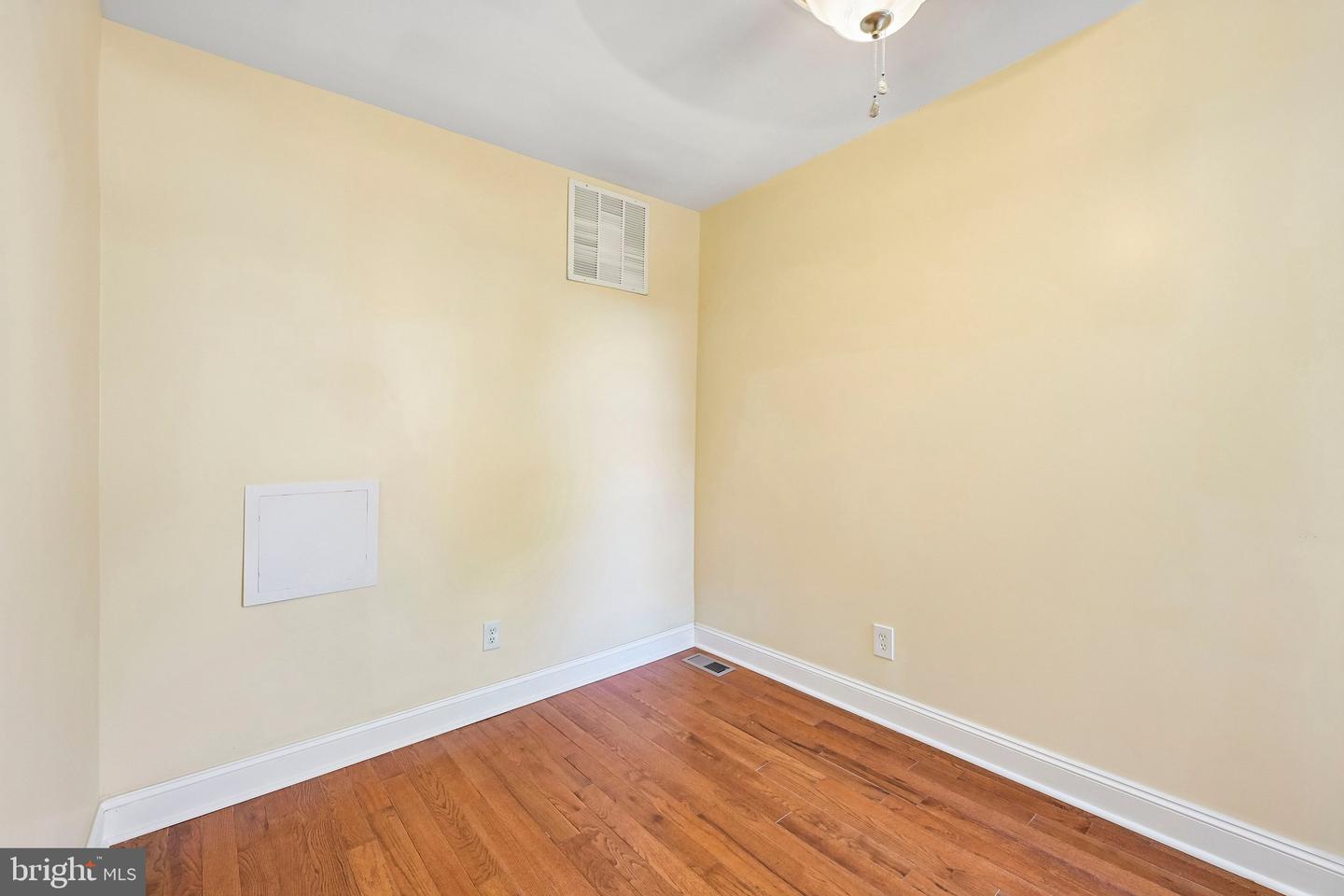 416 W Fisher Ave Property Photo 23