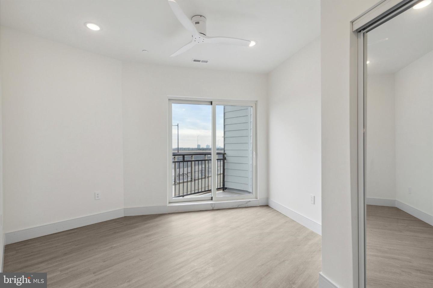 1221 E Fletcher St #310 Property Photo 17