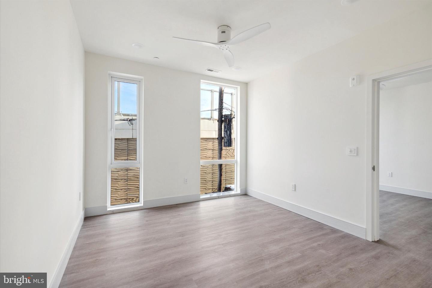 1221 E Fletcher St #310 Property Photo 38