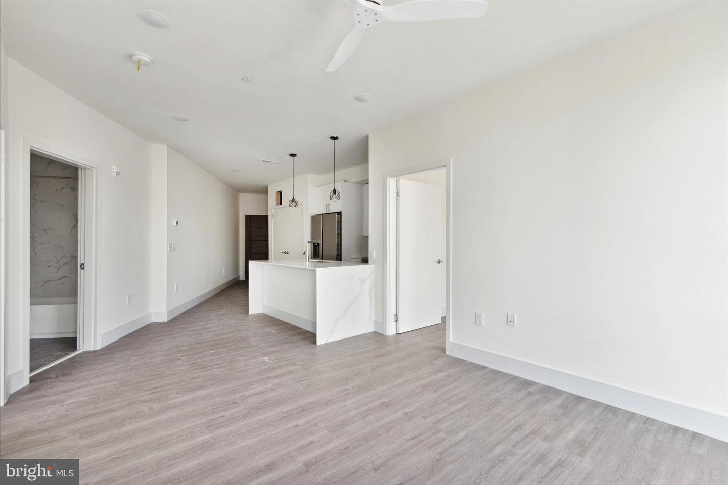 1221 E Fletcher St #310 Property Photo 40