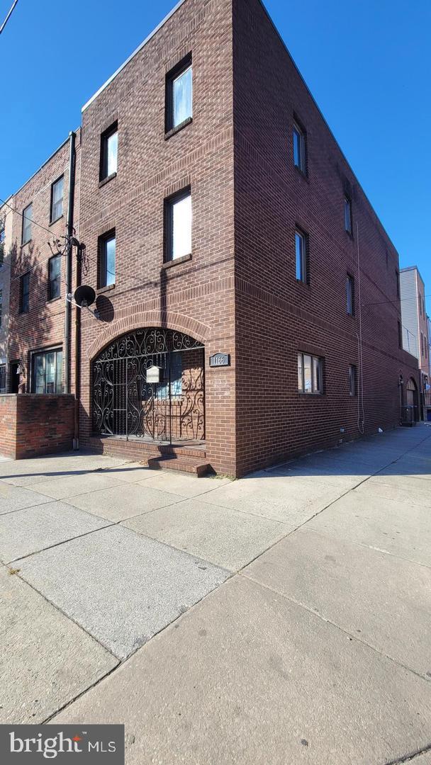 1166 S 11TH ST #2 Property Photo 1