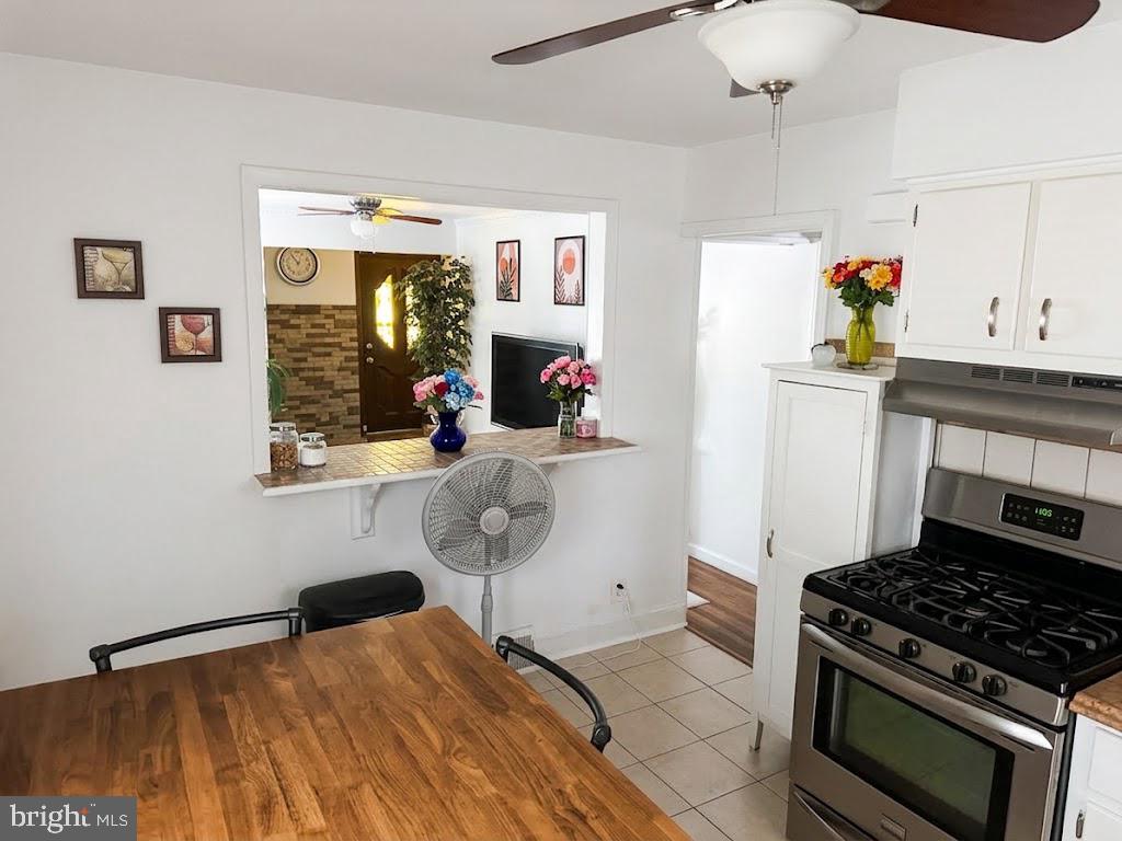 9301 Ditman St Property Photo 11
