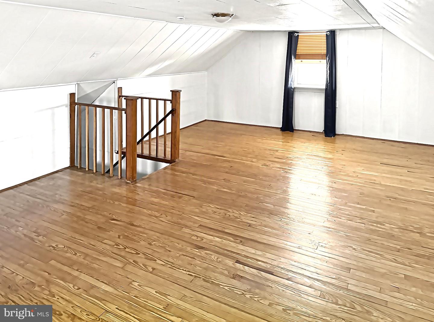 9301 Ditman St Property Photo 23
