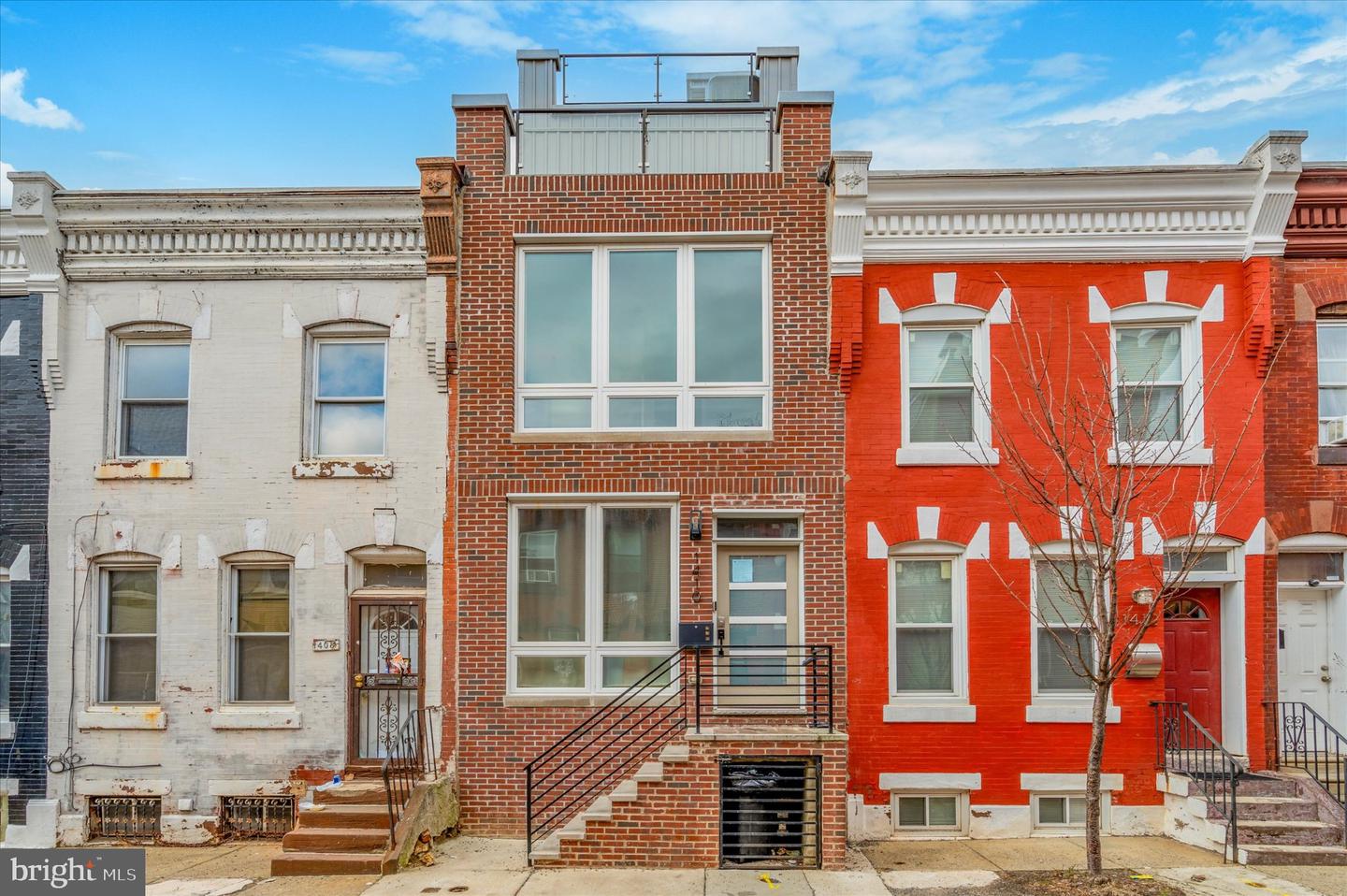 1410 N DOVER ST Property Photo 1