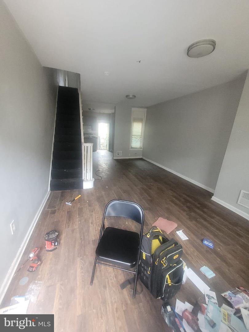 3016 Agate St Property Photo 2
