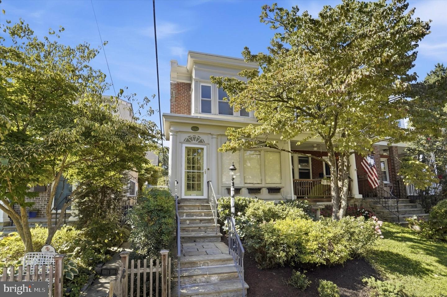 147 W Meade St Property Photo 1