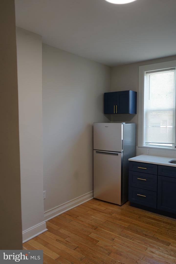 2032 W BERKS ST ##1 Property Photo 1