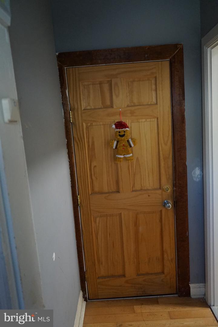 2032 W Berks St ##1 Property Photo 2