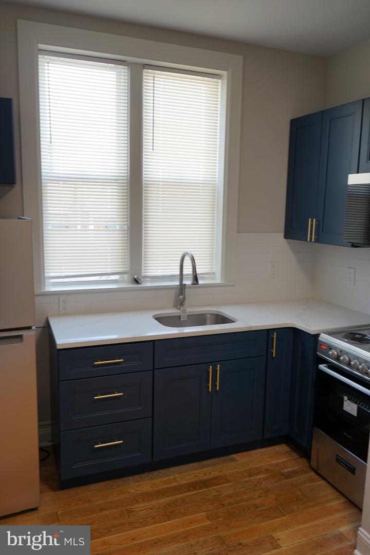 2032 W Berks St ##1 Property Photo 6