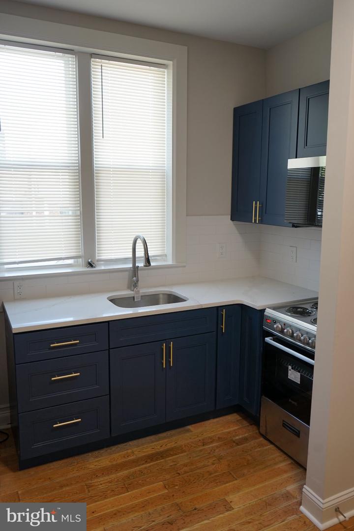 2032 W Berks St ##1 Property Photo 7