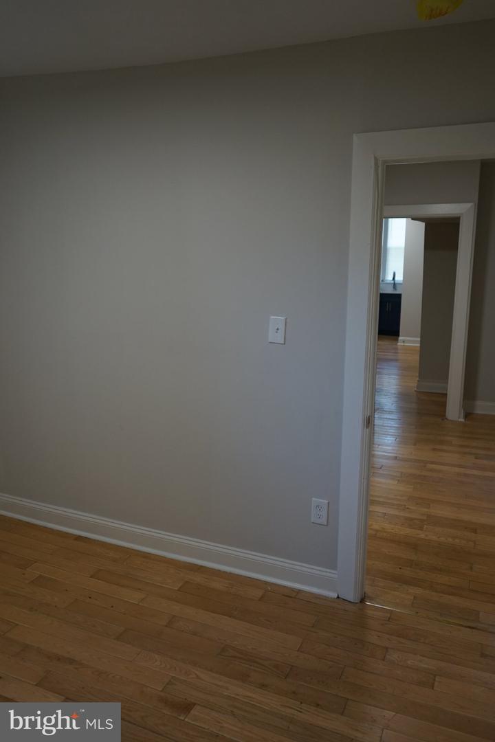 2032 W Berks St ##1 Property Photo 11
