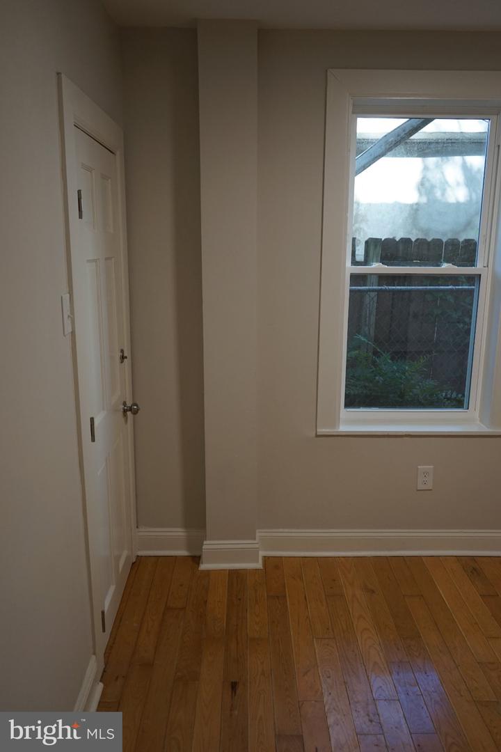 2032 W Berks St ##1 Property Photo 12