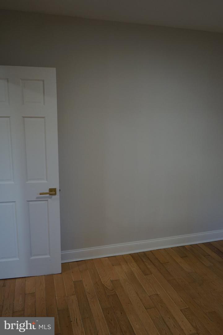 2032 W Berks St ##1 Property Photo 13