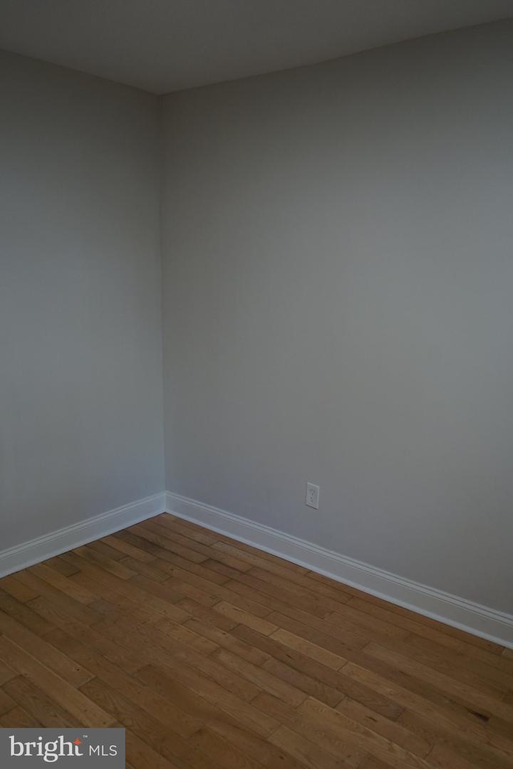 2032 W Berks St ##1 Property Photo 14