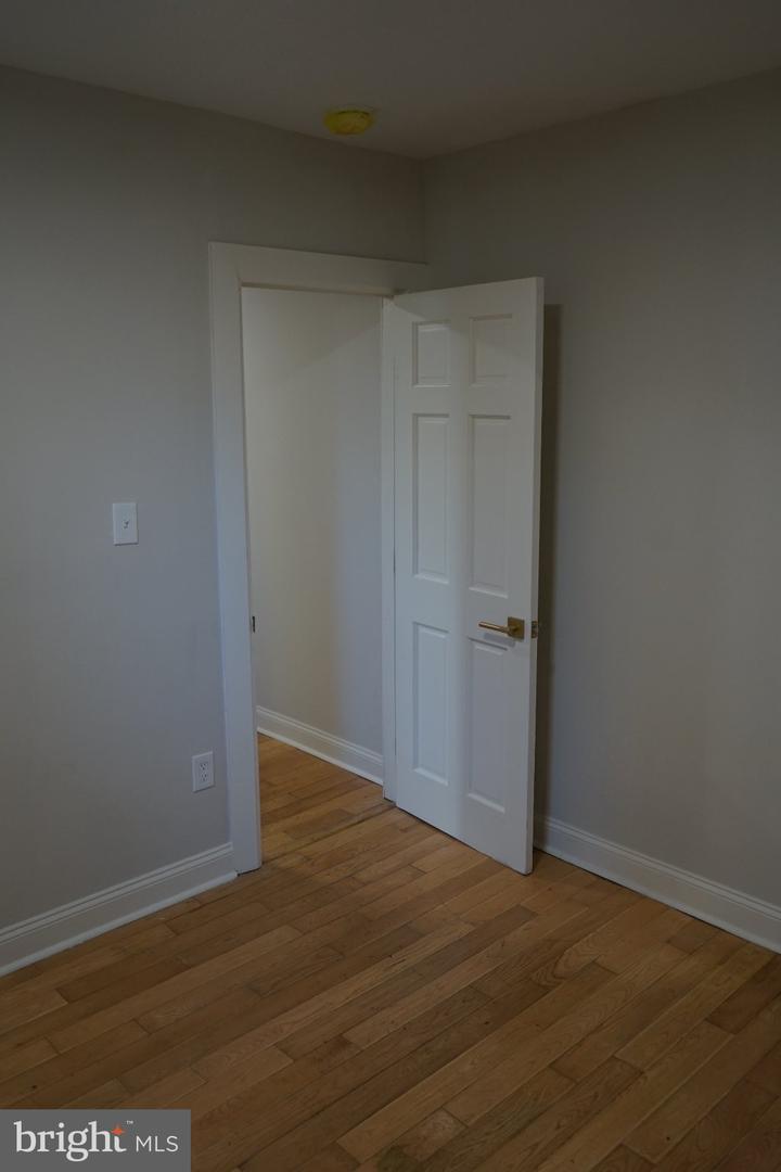 2032 W Berks St ##1 Property Photo 22