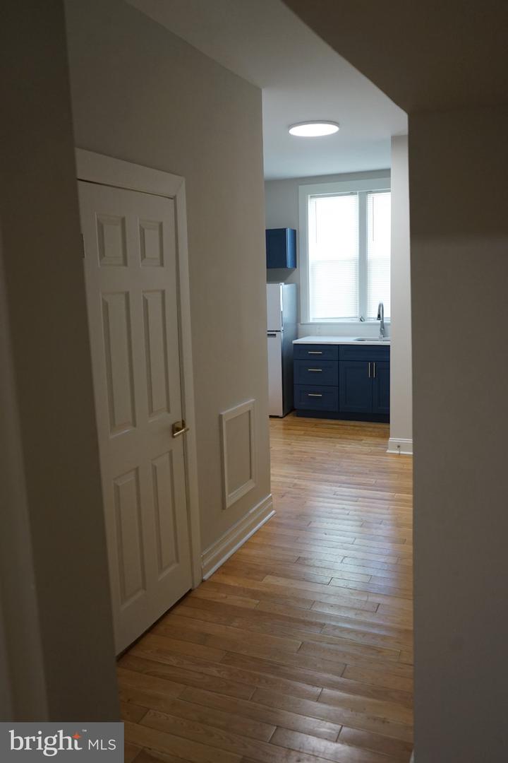 2032 W Berks St ##1 Property Photo 28
