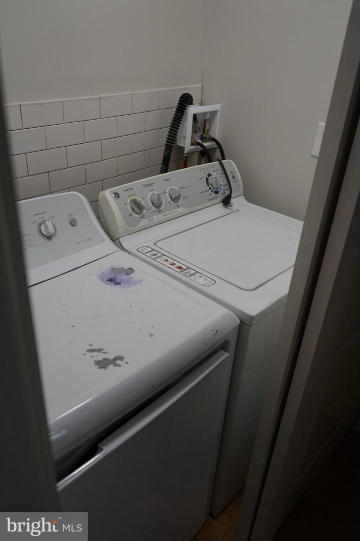 2032 W Berks St ##1 Property Photo 31