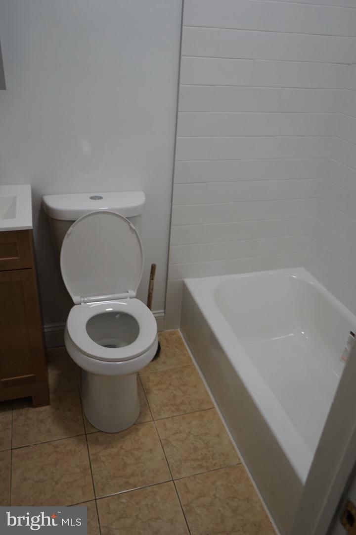 2032 W Berks St ##1 Property Photo 34