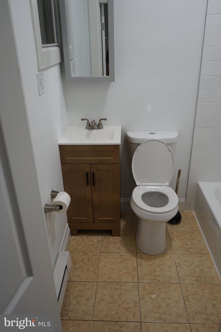 2032 W Berks St ##1 Property Photo 36