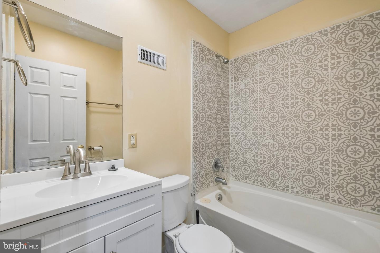 1244 S Markoe St Property Photo 22