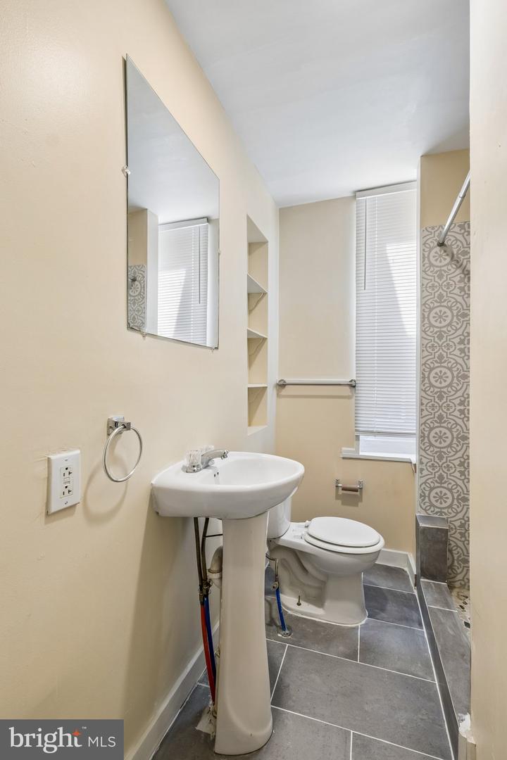 1244 S Markoe St Property Photo 32
