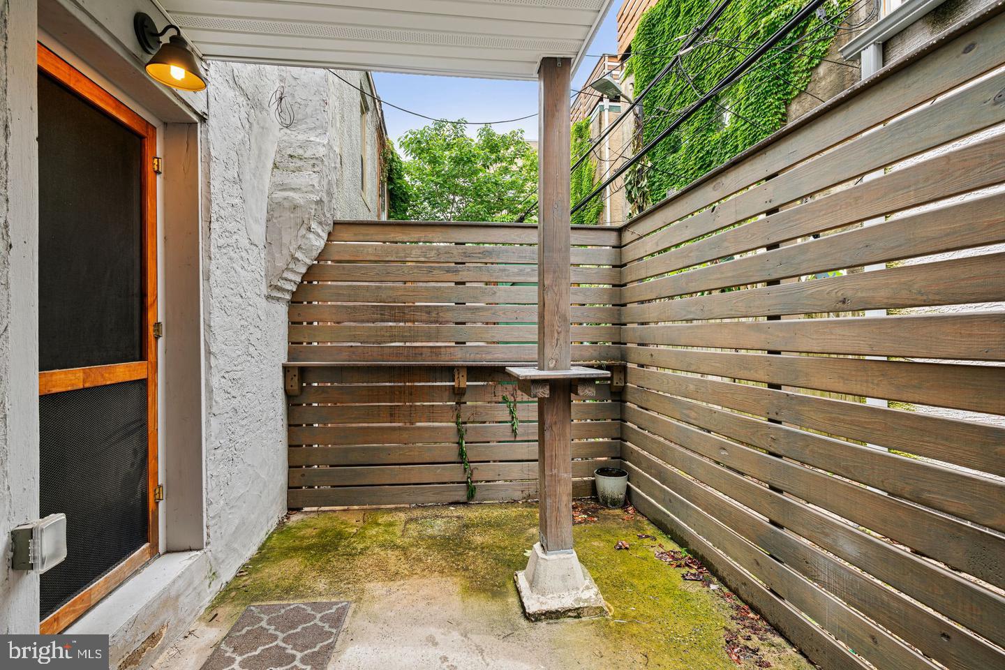 1926 Webster St Property Photo 13