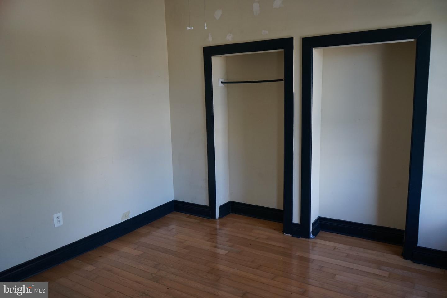 2032 W Berks St ##2 Property Photo 2